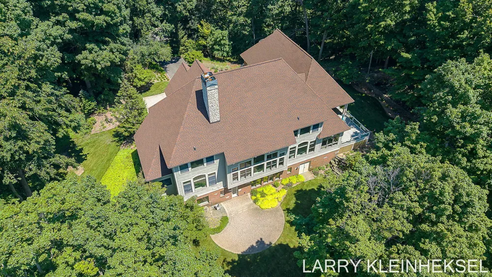 5645 Lakeshore Drive Port Sheldon Township, MI 49424