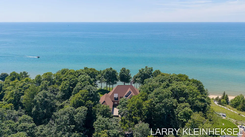 5645 Lakeshore Drive Port Sheldon Township, MI 49424