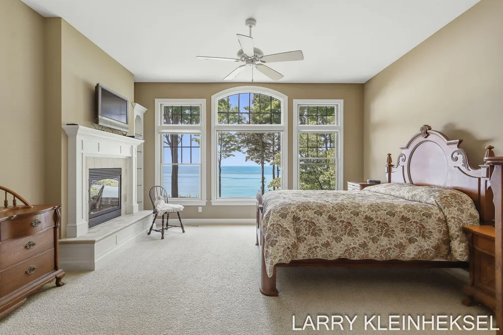 5645 Lakeshore Drive Port Sheldon Township, MI 49424