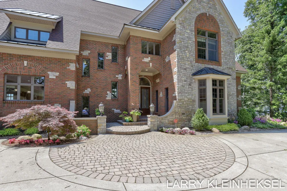 5645 Lakeshore Drive Port Sheldon Township, MI 49424