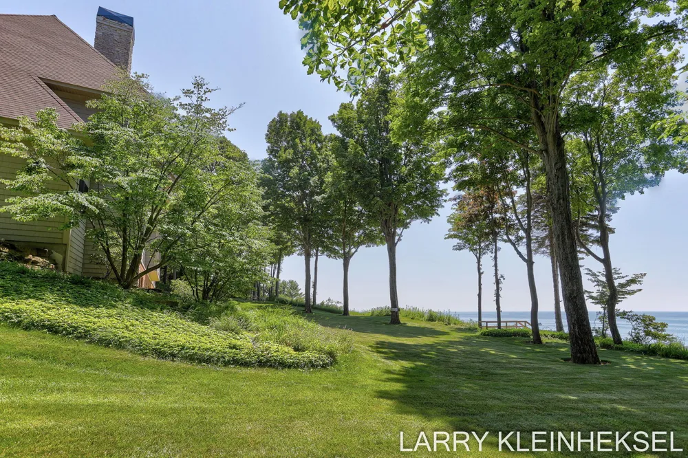 5645 Lakeshore Drive Port Sheldon Township, MI 49424