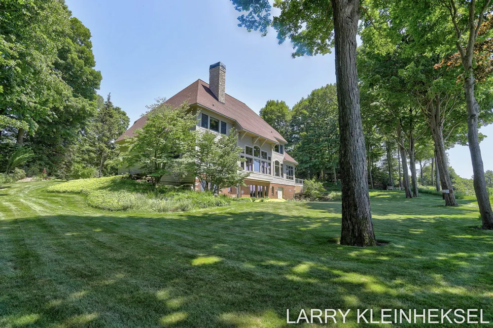 5645 Lakeshore Drive Port Sheldon Township, MI 49424