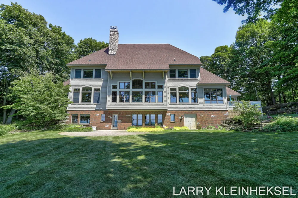 5645 Lakeshore Drive Port Sheldon Township, MI 49424