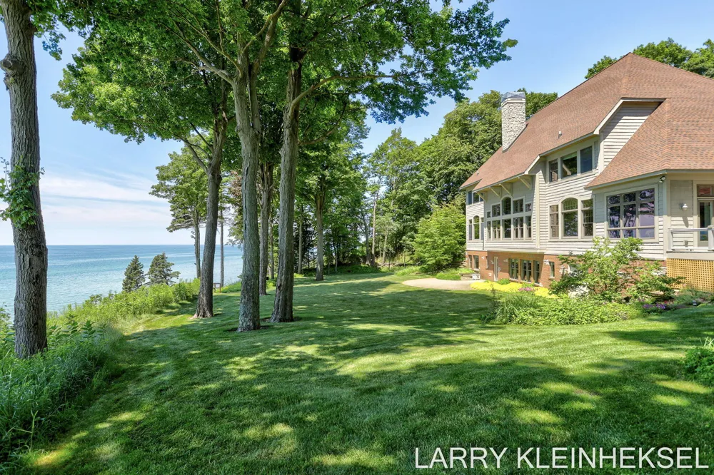 5645 Lakeshore Drive Port Sheldon Township, MI 49424