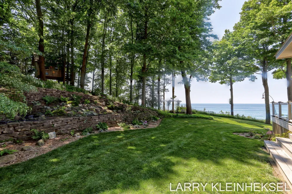 5645 Lakeshore Drive Port Sheldon Township, MI 49424