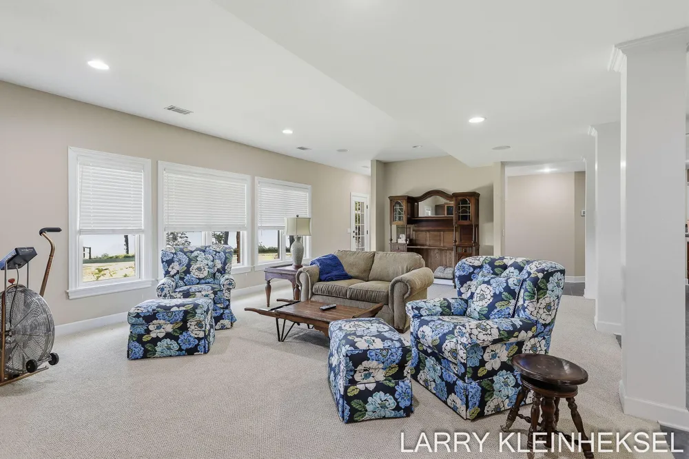 5645 Lakeshore Drive Port Sheldon Township, MI 49424