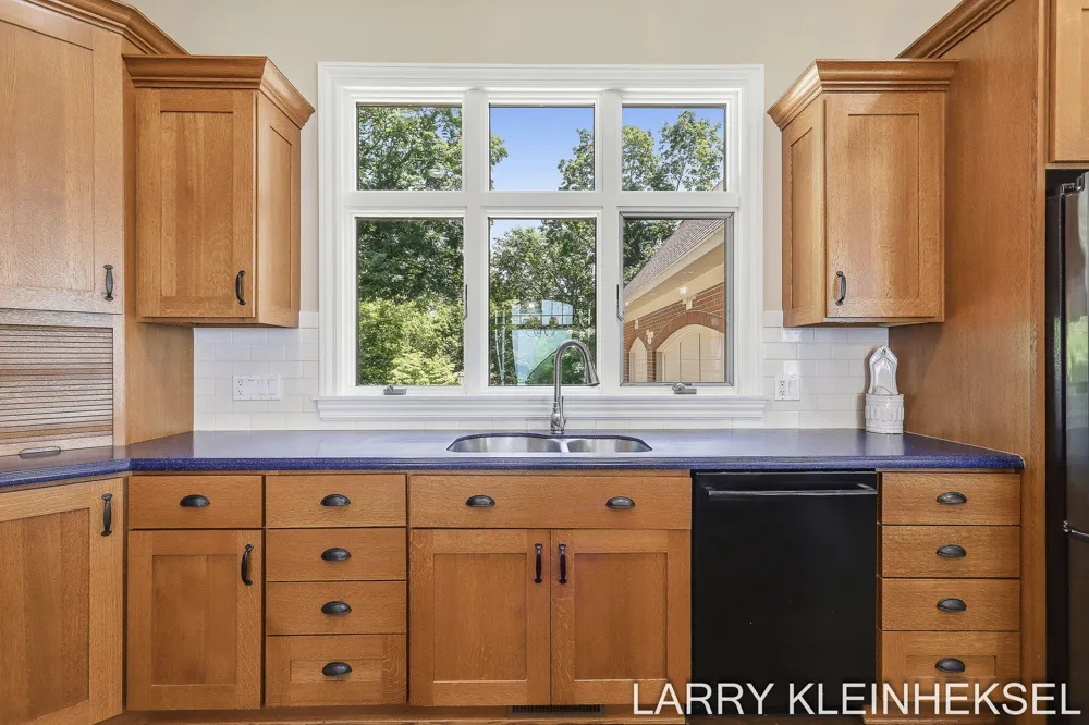 5645 Lakeshore Drive Port Sheldon Township, MI 49424