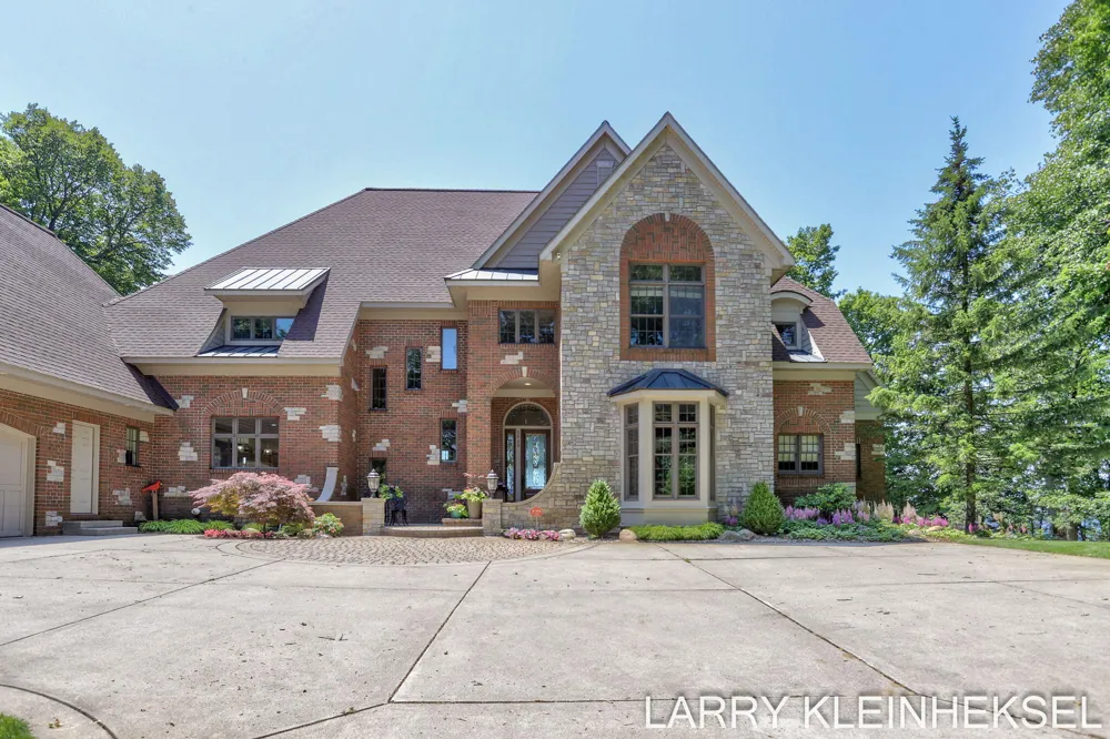 5645 Lakeshore Drive Port Sheldon Township, MI 49424