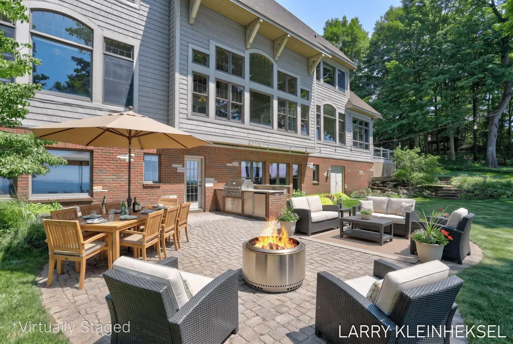 5645 Lakeshore Drive Port Sheldon Township, MI 49424
