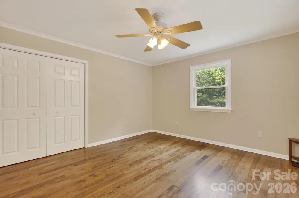 97 Whippoorwill Lane Fairview, NC 28730