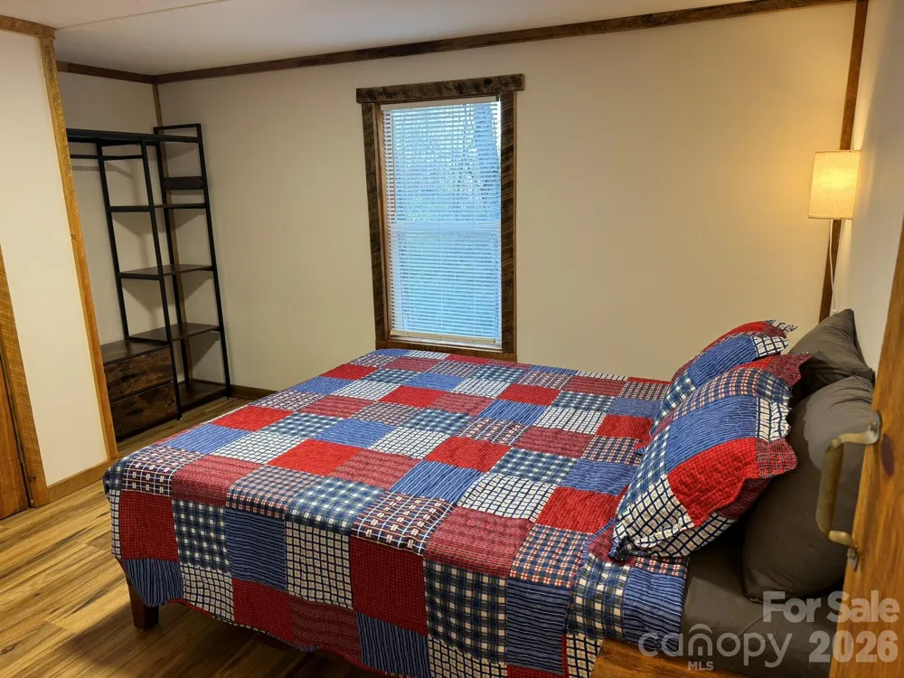 97 Whippoorwill Lane Fairview, NC 28730