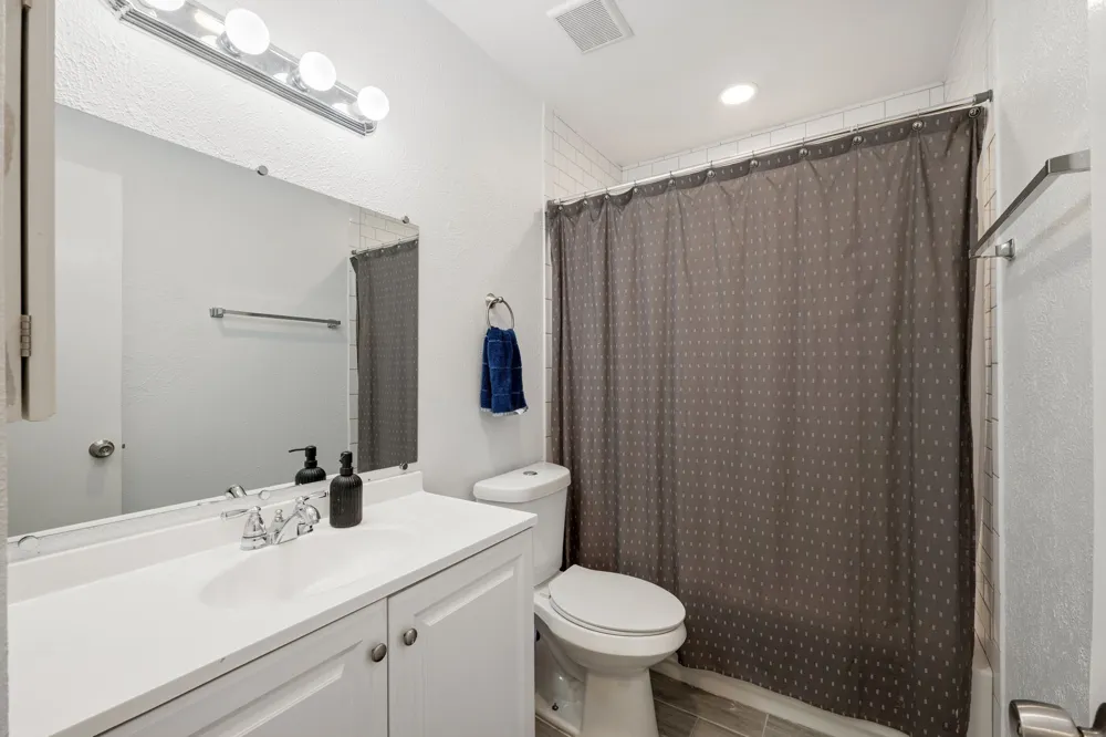 2314 Benbrook Drive Carrollton, TX 75007