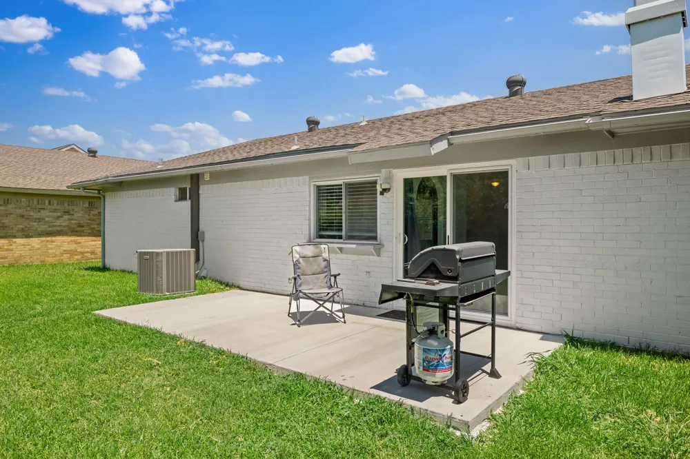 2314 Benbrook Drive Carrollton, TX 75007