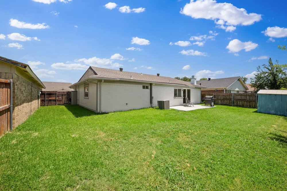 2314 Benbrook Drive Carrollton, TX 75007