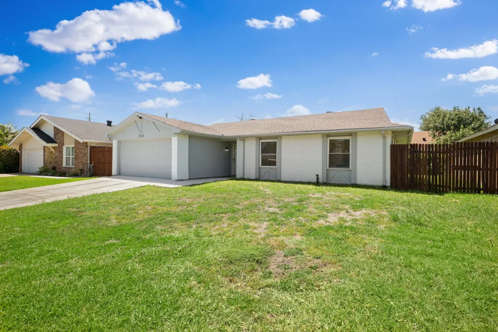 2314 Benbrook Drive Carrollton, TX 75007