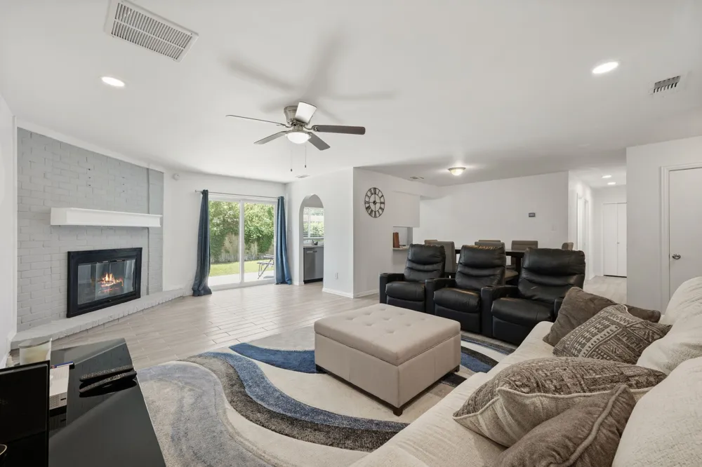 2314 Benbrook Drive Carrollton, TX 75007