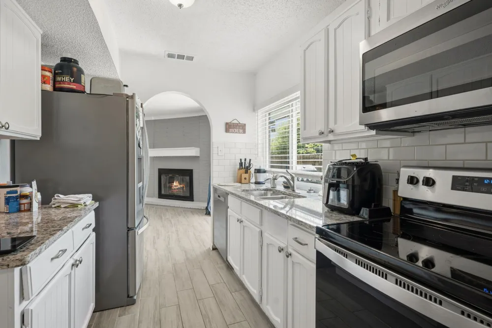 2314 Benbrook Drive Carrollton, TX 75007