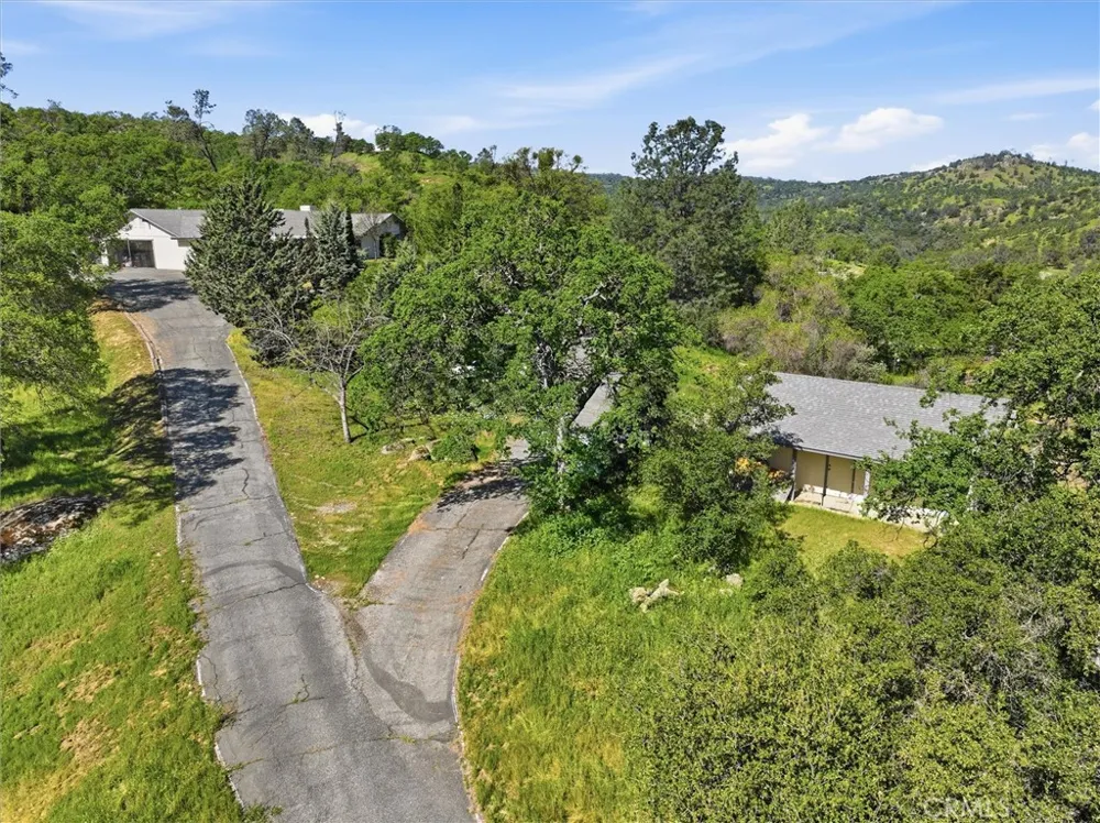 31749 Road 400 Coarsegold, CA 93614