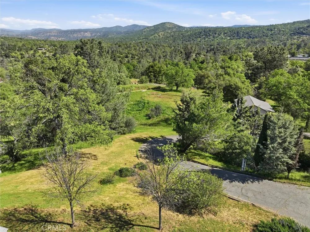 31749 Road 400 Coarsegold, CA 93614