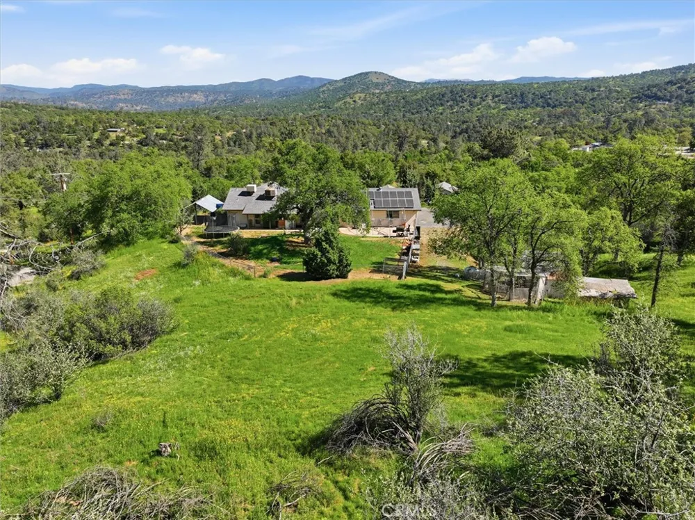 31749 Road 400 Coarsegold, CA 93614