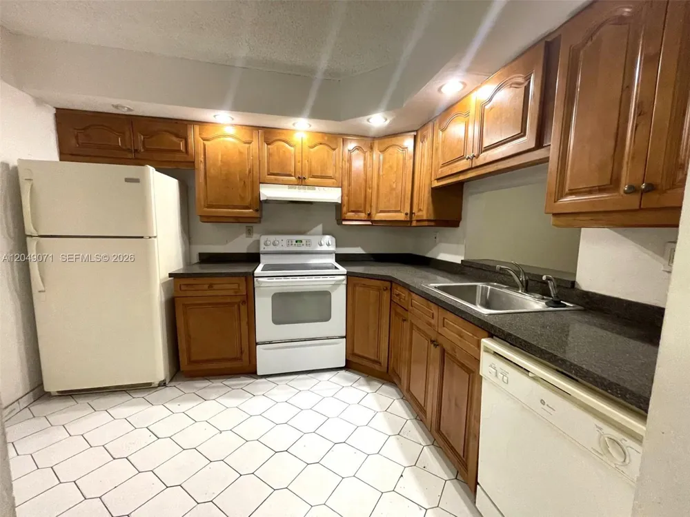 1800 SW 81st Ave #1111 North Lauderdale, FL 33068