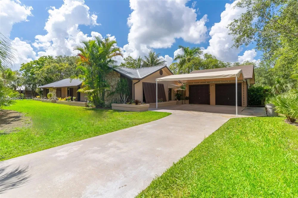19120 SW 270th St Homestead, FL 33031