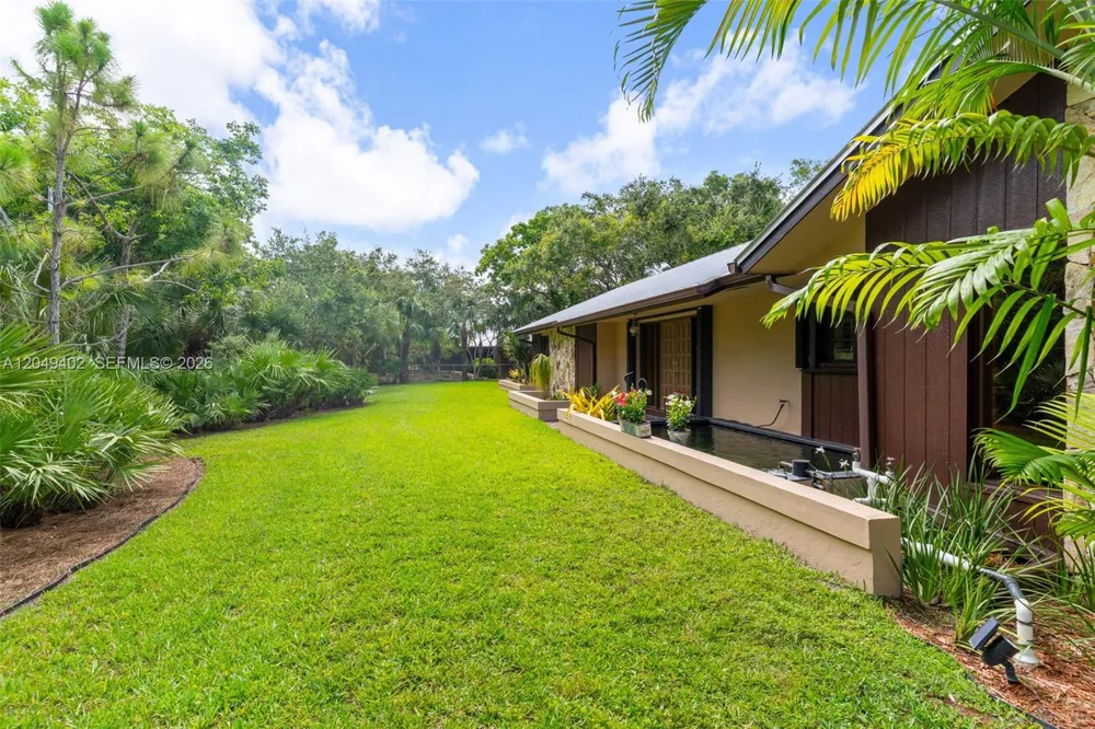 19120 SW 270th St Homestead, FL 33031