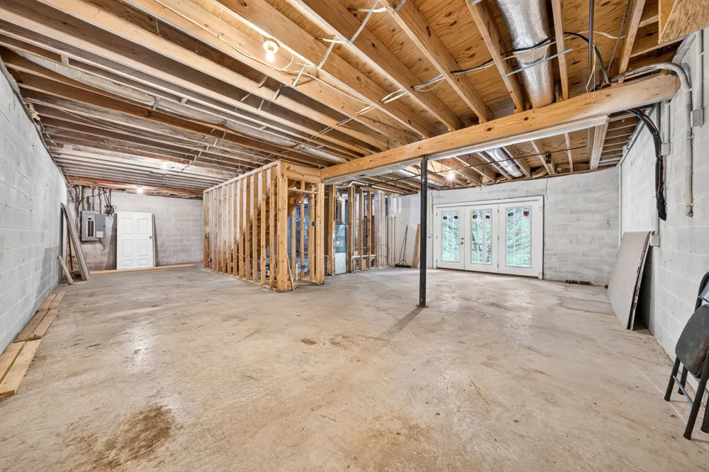 1945 Forest Cir SW Cookeville, TN 38506