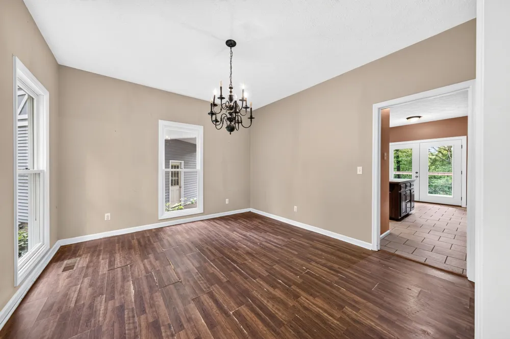 1945 Forest Cir SW Cookeville, TN 38506