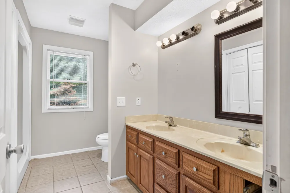 1945 Forest Cir SW Cookeville, TN 38506