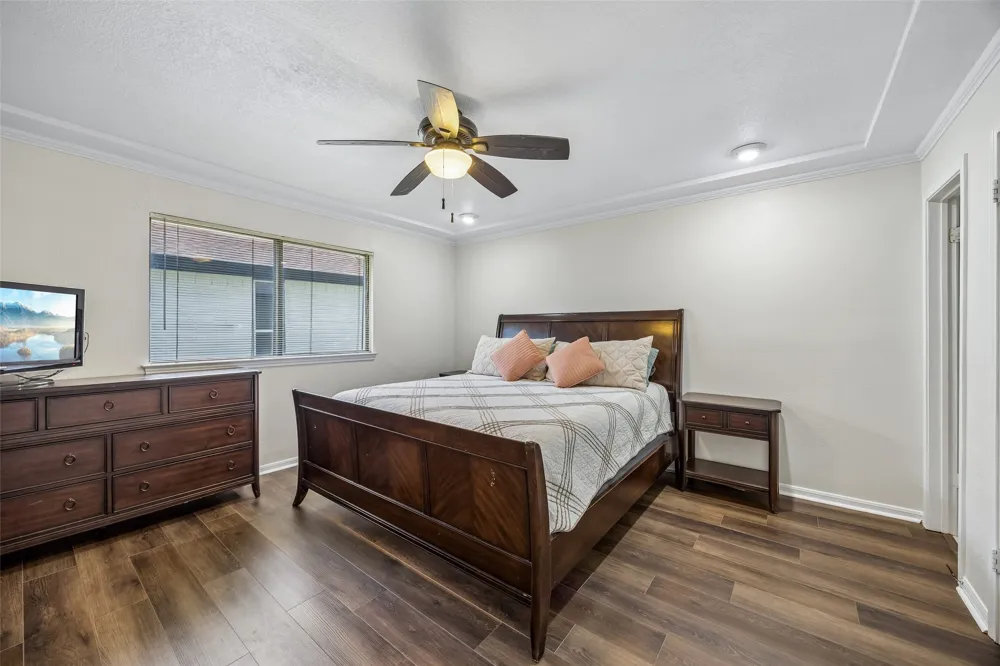 1725 Mayflower Drive Carrollton, TX 75007
