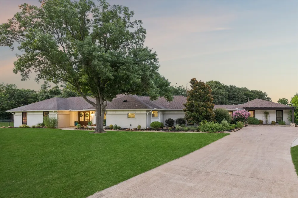 2705 Quail Run Court Southlake, TX 76092