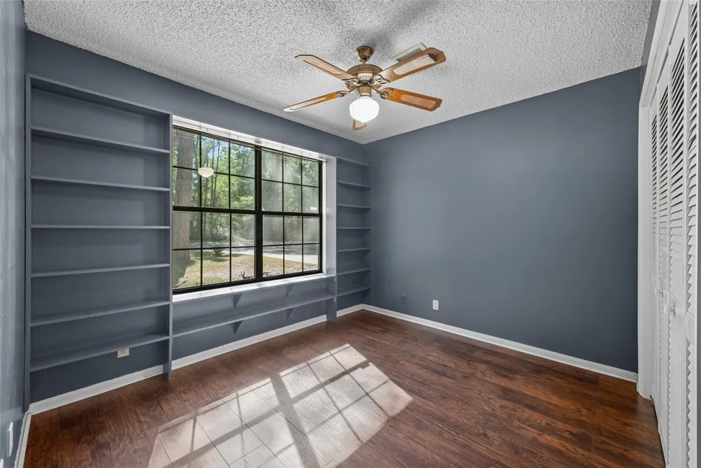 37 Spreading Oak Trinity, TX 75862