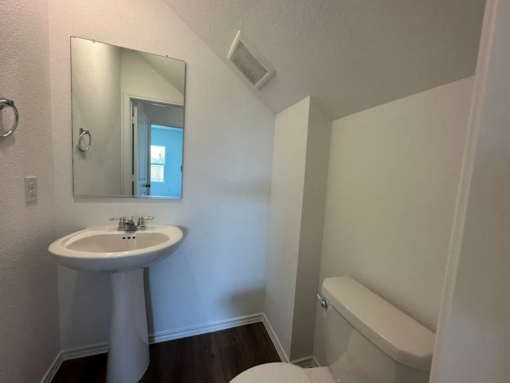 435 Alamito Avenue Kyle, TX 78640