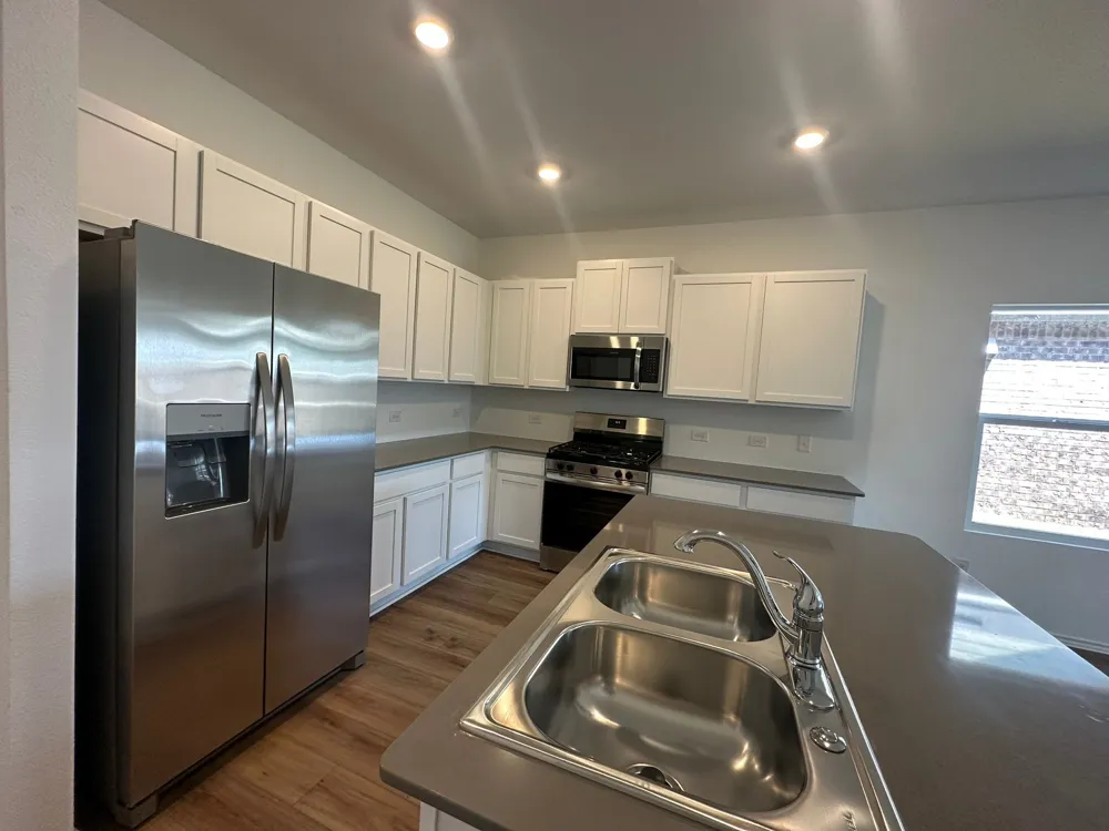 435 Alamito Avenue Kyle, TX 78640