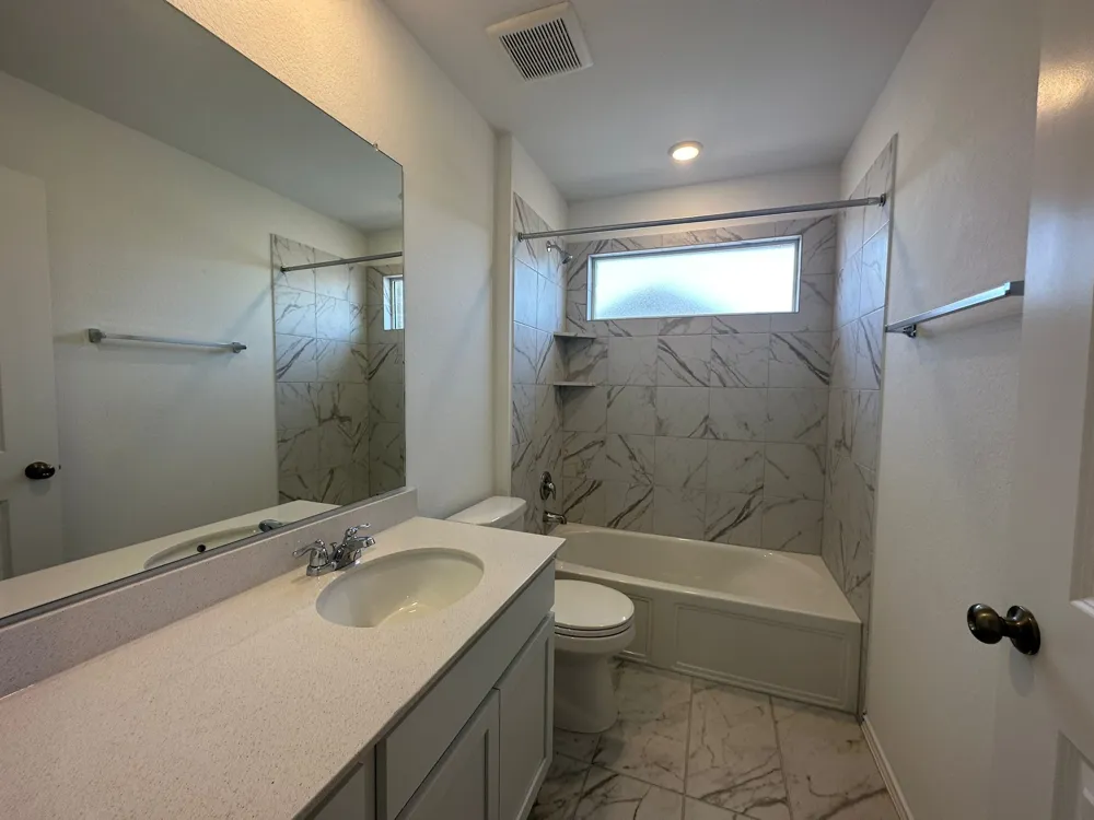 435 Alamito Avenue Kyle, TX 78640