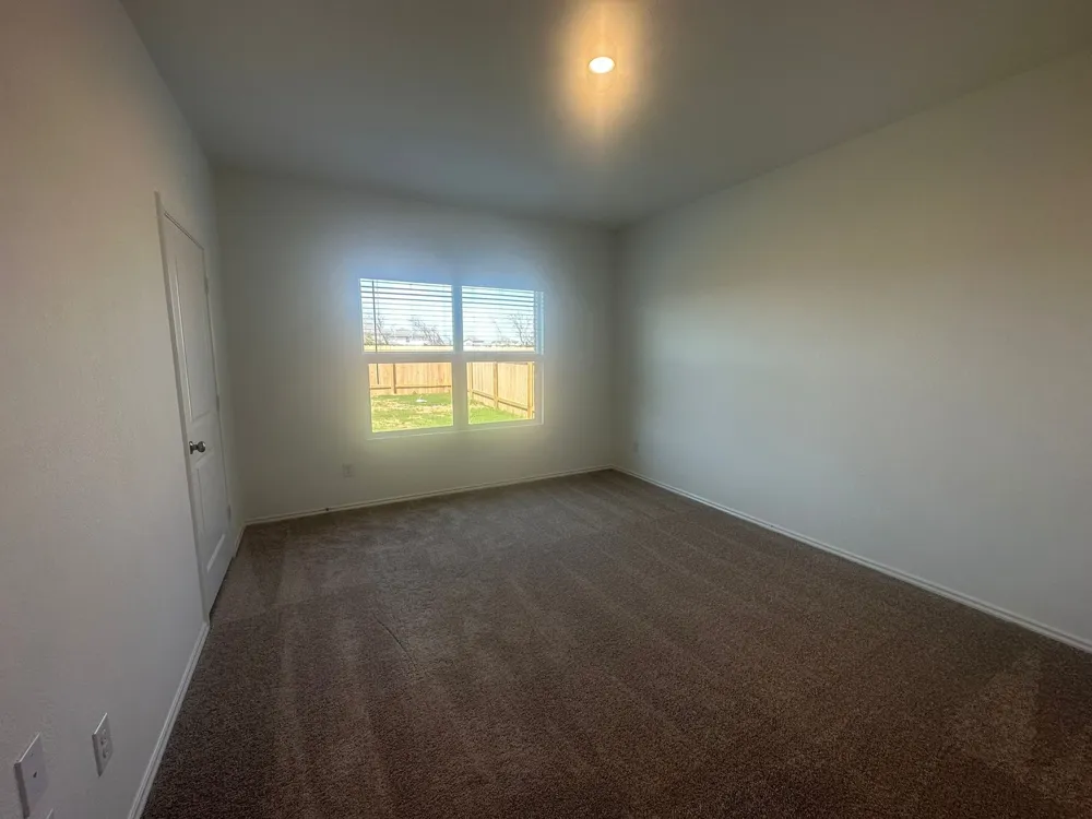 435 Alamito Avenue Kyle, TX 78640