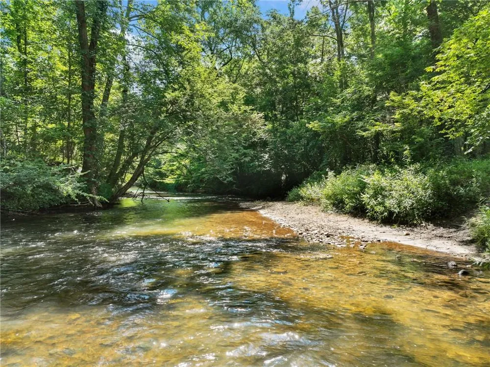 525 Etula Drive Dahlonega, GA 30533