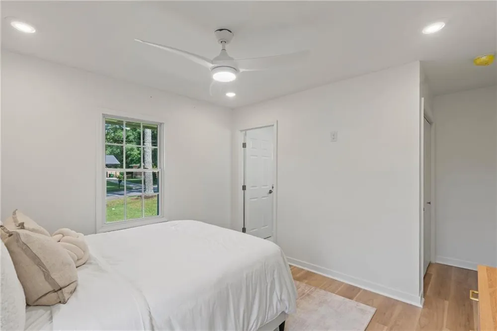 1979 Creekside Court Decatur, GA 30032