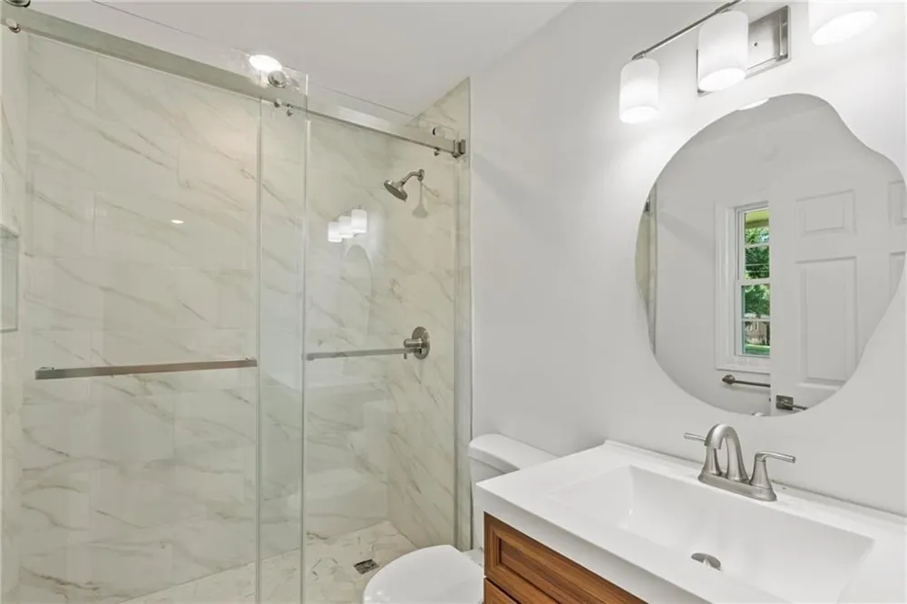 1979 Creekside Court Decatur, GA 30032