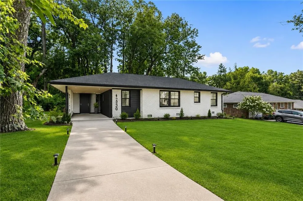1979 Creekside Court Decatur, GA 30032