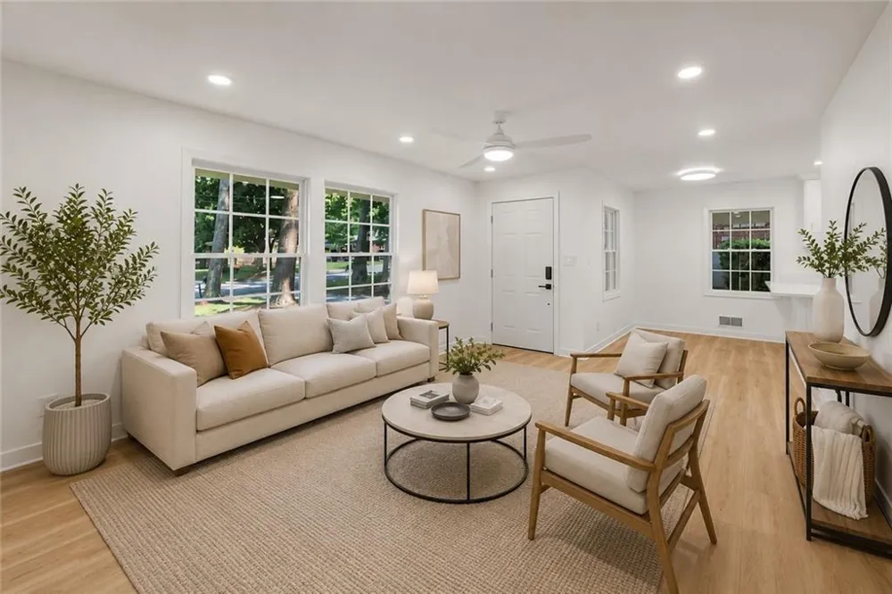 1979 Creekside Court Decatur, GA 30032