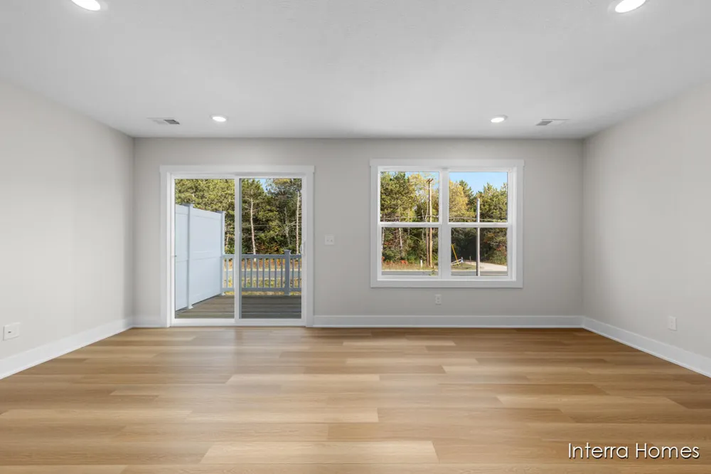 6138 Burgess Drive #5 Spring Lake, MI 49456