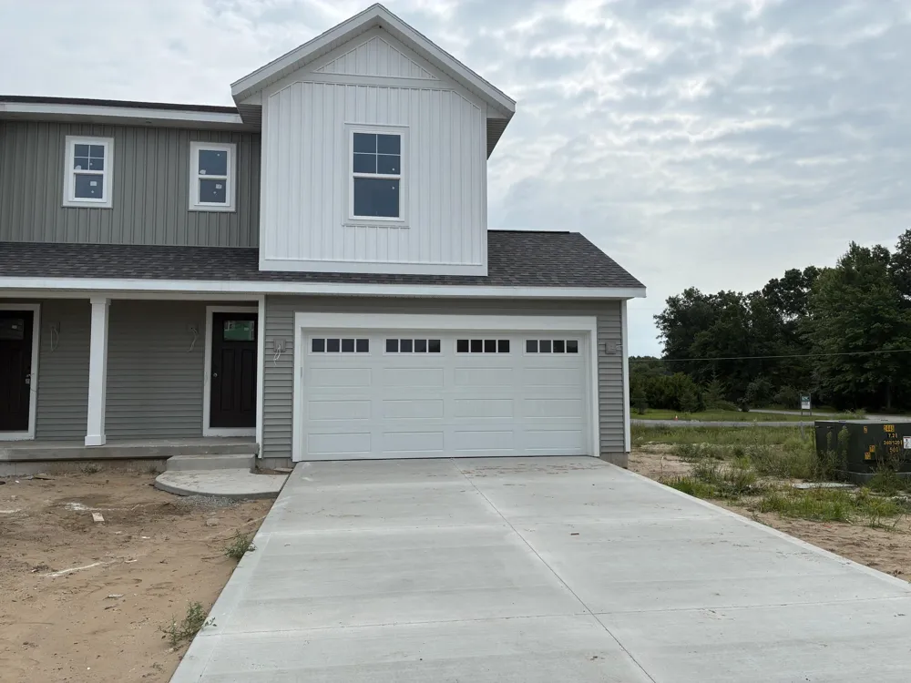 6138 Burgess Drive #5 Spring Lake, MI 49456