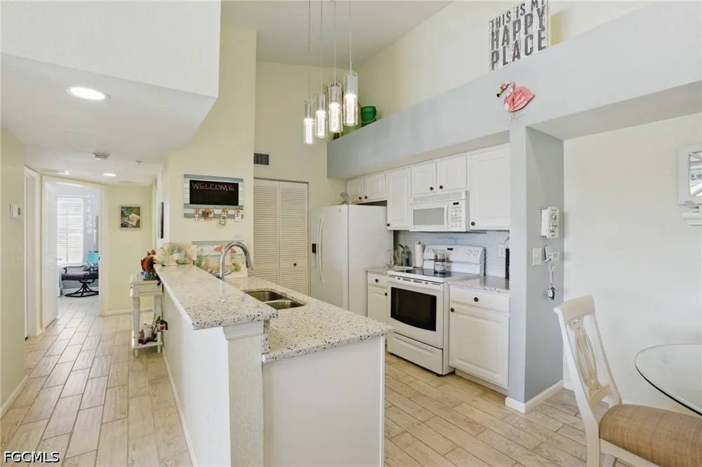 Residence Drive #324 Fort Myers, FL 33901