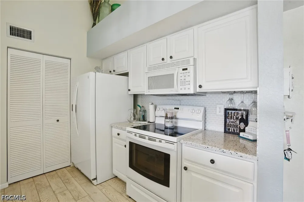 Residence Drive #324 Fort Myers, FL 33901