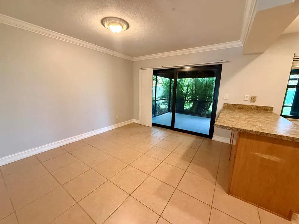814 Sandtree Drive Palm Beach Gardens, FL 33403