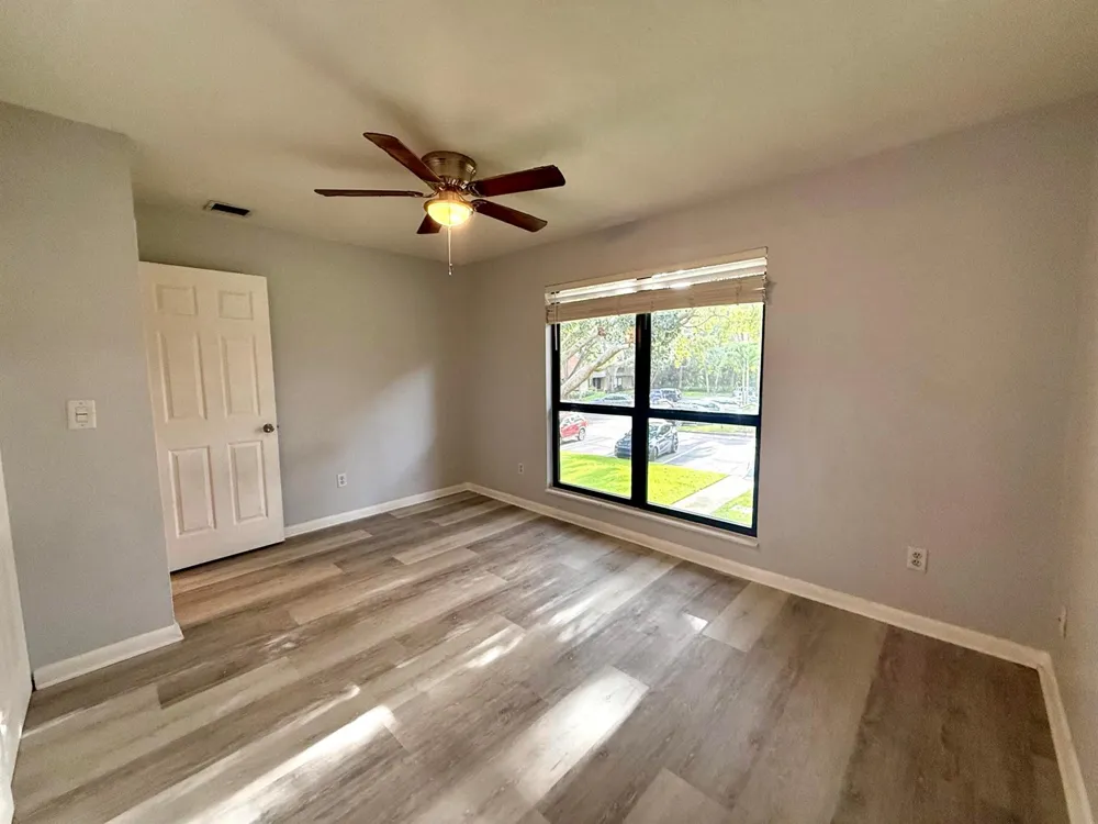 814 Sandtree Drive Palm Beach Gardens, FL 33403