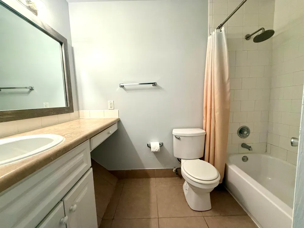814 Sandtree Drive Palm Beach Gardens, FL 33403