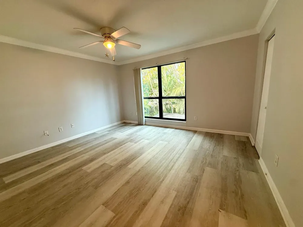 814 Sandtree Drive Palm Beach Gardens, FL 33403